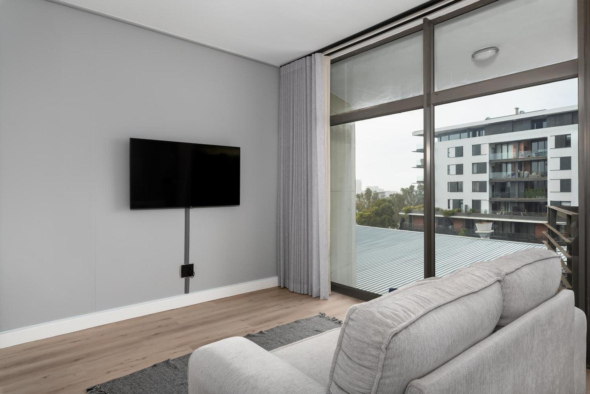 Apartment Portside 308 *